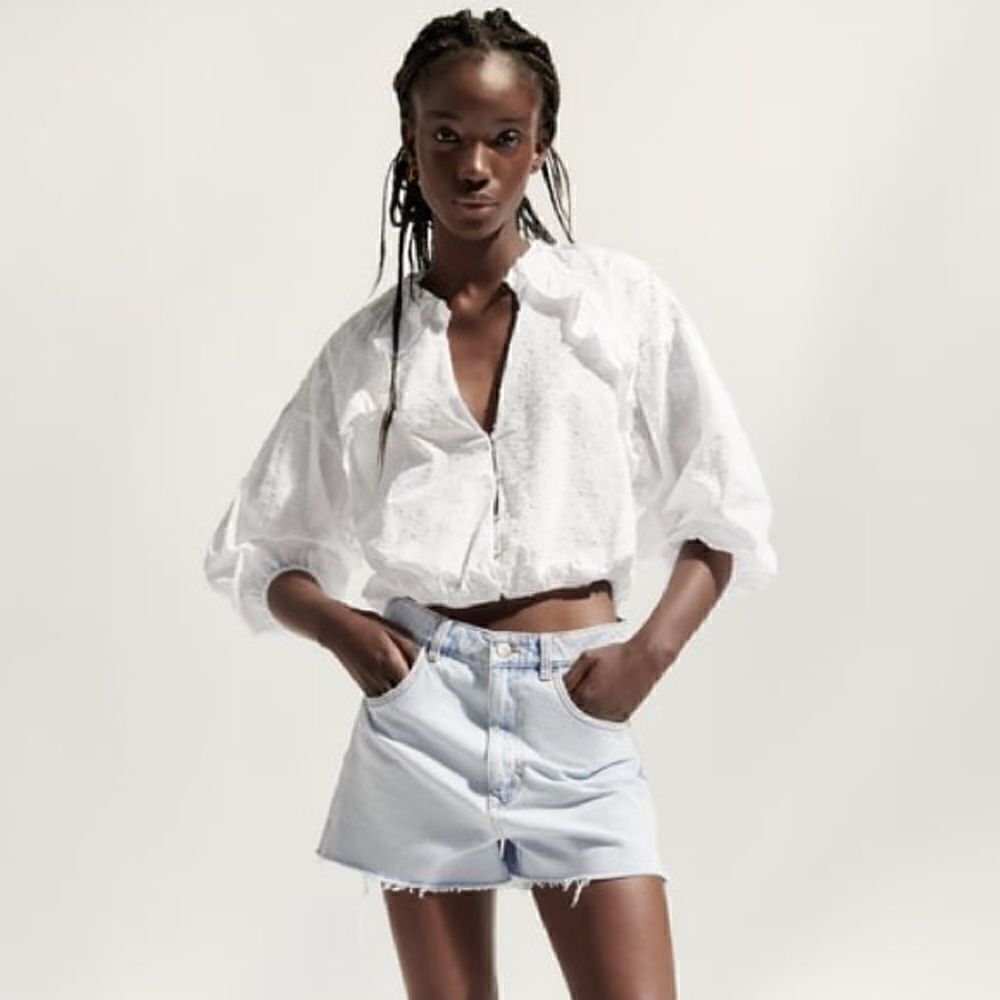 Zara White Cropped Puff-Sleeve Blouse
